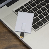 venda de pen drive cartão para brinde Araxá